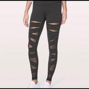 Wunder Under cutout tights
